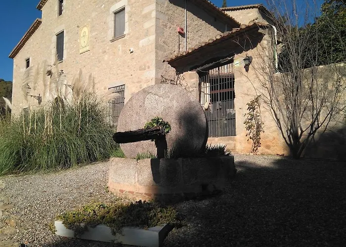 Masia Can Vive Hotel