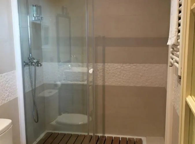 Hotel Masia Can Vive 3*